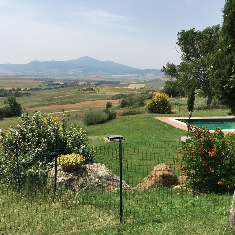Villa Fonte All'Oppio Con Area Piscina Recintata Пиенца Екстериор снимка