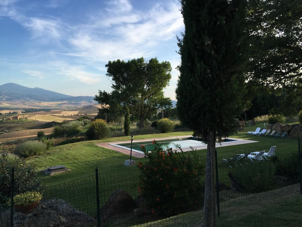 Villa Fonte All'Oppio Con Area Piscina Recintata Пиенца Екстериор снимка