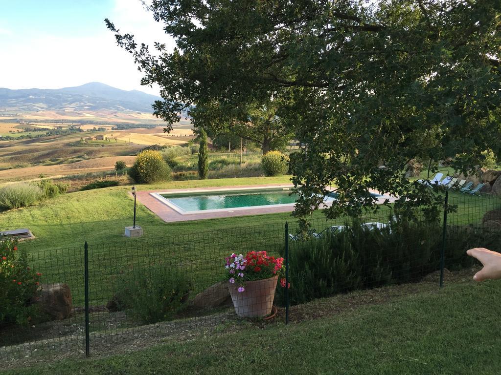 Villa Fonte All'Oppio Con Area Piscina Recintata Пиенца Екстериор снимка