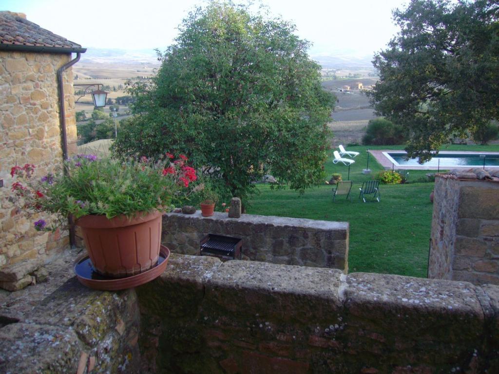 Villa Fonte All'Oppio Con Area Piscina Recintata Пиенца Екстериор снимка